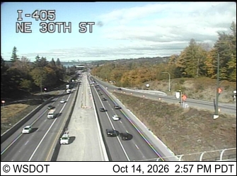 I-405 at MP 6.5: NE 30th St