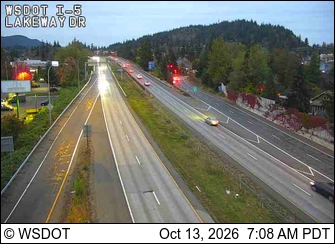I-5 at MP 253: Lakeway Dr