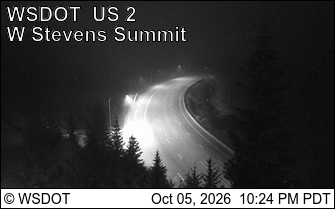 US 2 at MP 64.3: West Stevens Pass - Ski Lodge