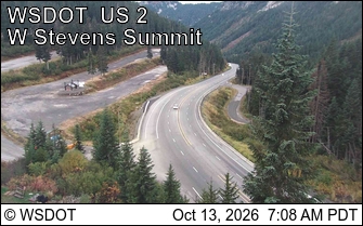 US 2 at MP 64.3: West Stevens Pass - Ski Lodge