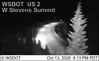 US 2 at MP 64.3: West Stevens Pass - Ski Lodge