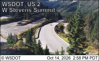 US 2 at MP 64.3: West Stevens Pass - Ski Lodge