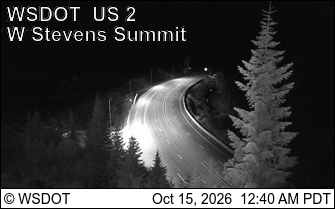 US 2 at MP 64.3: West Stevens Pass - Ski Lodge