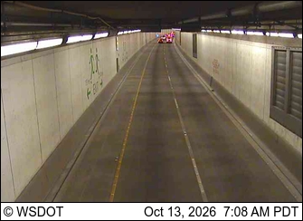SR 99 at MP 32.2: NB Tunnel, North end
