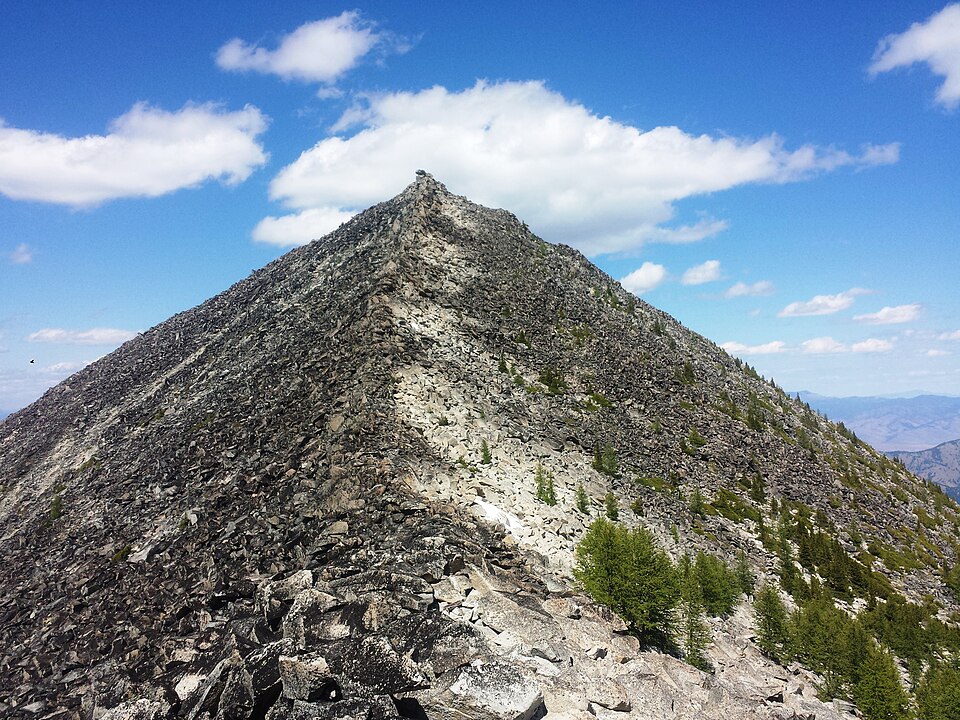 Elevation 2460 meters (8060 feet) South Slope of Hoodoo Peak Lake Chelan-Sawtoot