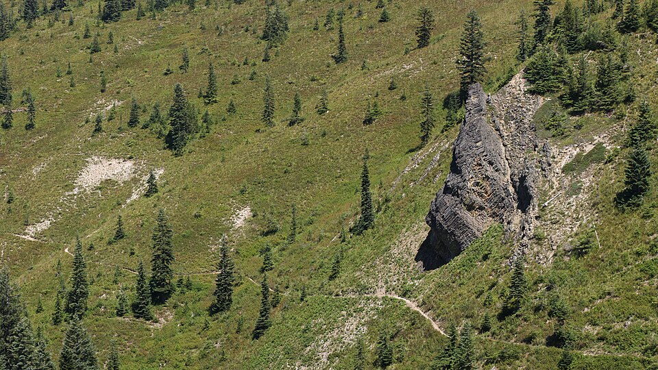 Jumbo Peak (northeast ridge, lower Miocene andesite flows, volcanic rocks of Cou
